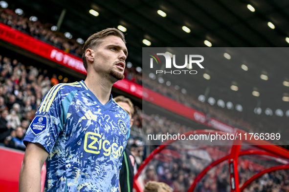 AFC Ajax Amsterdam midfielder Kenneth Taylor plays during the match between Twente and Ajax at the Grolsch Veste stadium for the Dutch Eredi...