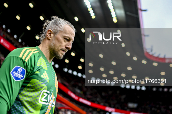 AFC Ajax Amsterdam goalkeeper Remko Pasveer plays during the match between Twente and Ajax at the Grolsch Veste stadium for the Dutch Erediv...