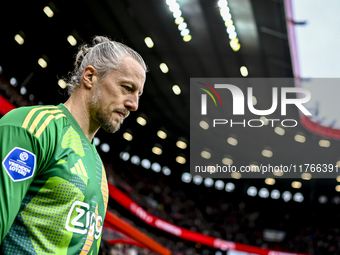 AFC Ajax Amsterdam goalkeeper Remko Pasveer plays during the match between Twente and Ajax at the Grolsch Veste stadium for the Dutch Erediv...