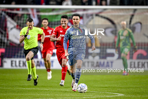 AFC Ajax Amsterdam forward Steven Berghuis plays during the match between Twente and Ajax at the Grolsch Veste stadium for the Dutch Eredivi...