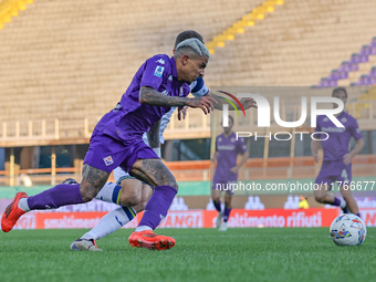 Domilson Cordeiro Dos Santos Dodo participates in the Italian Serie A football match between Fiorentina and Hellas Verona at the Artemio Fra...