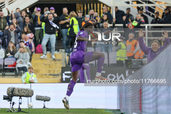 Moise Kean of Fiorentina celebrates after scoring his team's goal during the Italian Serie A football match between Fiorentina and Hellas Ve...