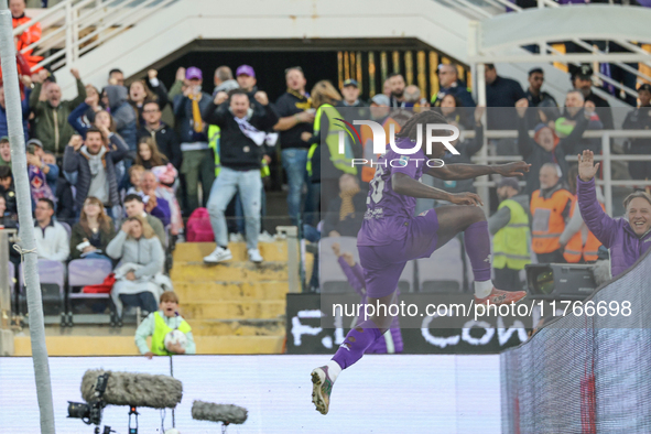 Moise Kean of Fiorentina celebrates after scoring his team's goal during the Italian Serie A football match between Fiorentina and Hellas Ve...