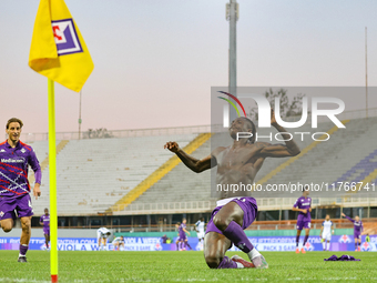 Moise Kean of Fiorentina celebrates after scoring his team's goal during the Italian Serie A football match between Fiorentina and Hellas Ve...