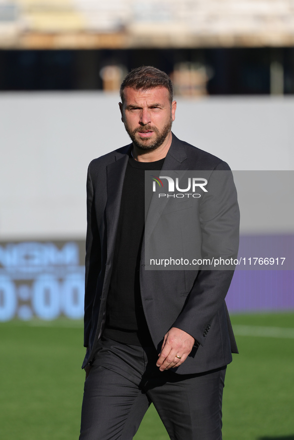 Head Coach Paolo Zanetti of Hellas Verona FC during the Italian Serie A football match between ACF Fiorentina and Hellas Verona FC ,on Novem...