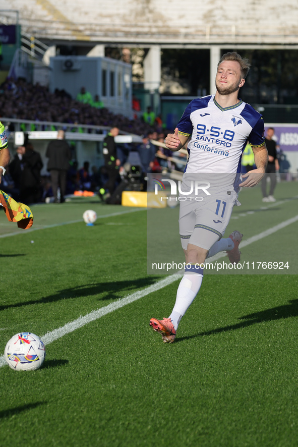 Casper Tengstedt of Hellas Verona FC controls the ball during   the Italian Serie A football match between ACF Fiorentina and Hellas Verona...