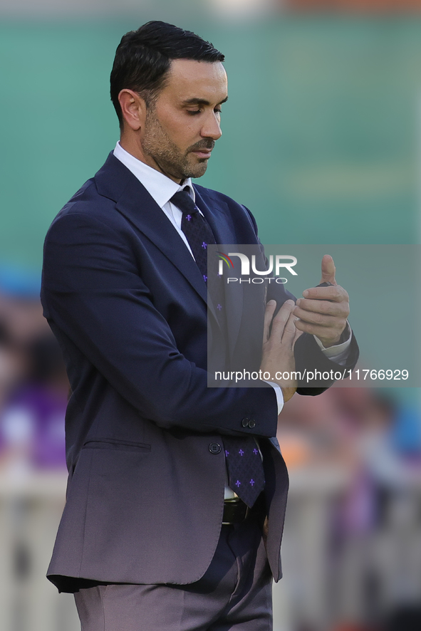 Head Coach Raffaele Palladino of ACF Fiorentina during the Italian Serie A football match between ACF Fiorentina and Hellas Verona FC ,on No...