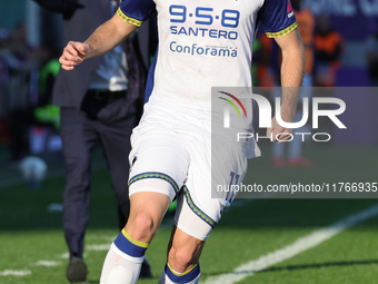 Casper Tengstedt of Hellas Verona FC controls the ball during  the Italian Serie A football match between ACF Fiorentina and Hellas Verona F...