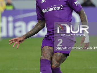 Domilson Cordeiro Dos Santos Dodo of ACF Fiorentina controls the ball during the Italian Serie A football match between ACF Fiorentina and H...