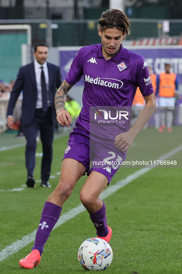 Andrea Colpani of ACF Fiorentina controls the ball during the Italian Serie A football match between ACF Fiorentina and Hellas Verona FC ,on...