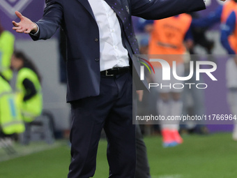 Head Coach Raffaele Palladino of ACF Fiorentina during the Italian Serie A football match between ACF Fiorentina and Hellas Verona FC ,on No...