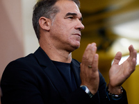 Luis Garcia Plaza, head coach of Deportivo Alaves, applauds prior to the LaLiga EA Sports match between Villarreal CF and Deportivo Alaves a...