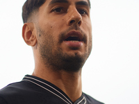 Ayoze of Villarreal CF looks on before the LaLiga EA Sports match between Villarreal CF and Deportivo Alaves at Estadio de la Ceramica in Vi...