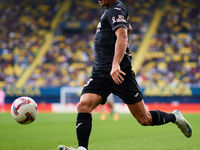 Sergi Cardona of Villarreal CF is in action during the LaLiga EA Sports match between Villarreal CF and Deportivo Alaves at Estadio de la Ce...