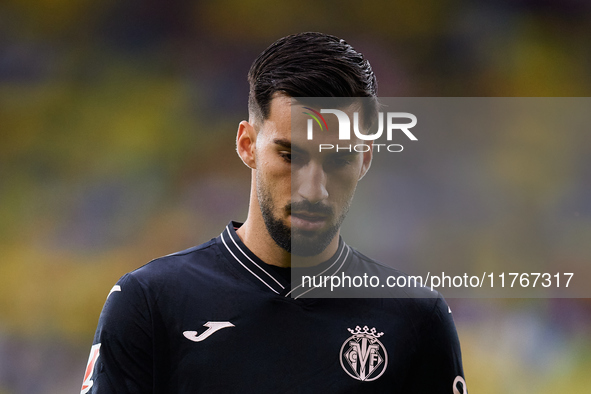 Alex Baena of Villarreal CF looks on during the LaLiga EA Sports match between Villarreal CF and Deportivo Alaves at Estadio de la Ceramica...