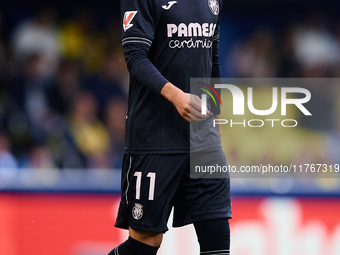 Ilias Akhomach of Villarreal CF looks on during the LaLiga EA Sports match between Villarreal CF and Deportivo Alaves at Estadio de la Ceram...