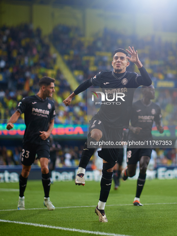 Ilias Akhomach of Villarreal CF celebrates after scoring the team's first goal during the LaLiga EA Sports match between Villarreal CF and D...