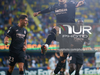 Ilias Akhomach of Villarreal CF celebrates after scoring the team's first goal during the LaLiga EA Sports match between Villarreal CF and D...