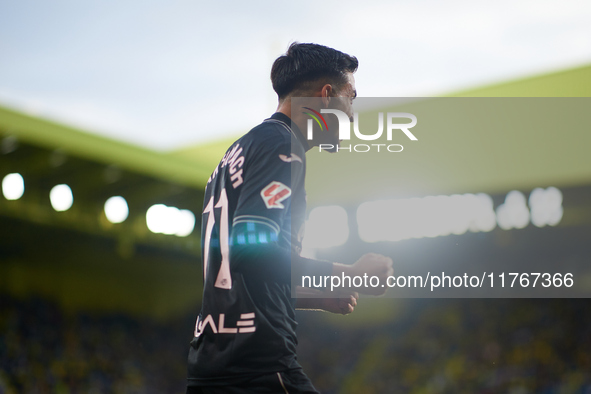 Ilias Akhomach of Villarreal CF celebrates after scoring the team's first goal during the LaLiga EA Sports match between Villarreal CF and D...