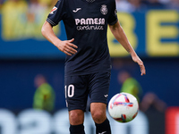 Dani Parejo of Villarreal CF plays during the LaLiga EA Sports match between Villarreal CF and Deportivo Alaves at Estadio de la Ceramica in...