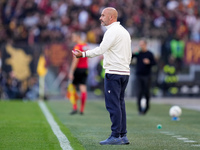 Vincenzo Italiano head coach of Bologna FC gestures during the Serie A Enilive match between AS Roma and Bologna FC at Stadio Olimpico on No...