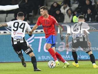 David Miculescu plays during the Superliga match between Universitatea Cluj and FCSB at Cluj Arena in Cluj, Romania, on November 10, 2024. (