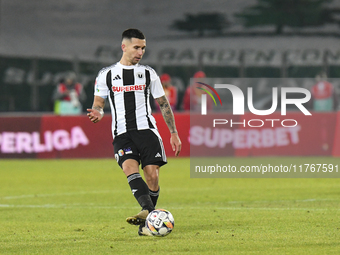 Ovidiu Bic is in action during the Superliga match between Universitatea Cluj and FCSB at Cluj Arena in Cluj, Romania, on November 10, 2024....