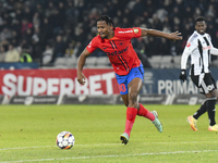 Siyabonga NGEZANA plays during the Superliga match between Universitatea Cluj and FCSB at Cluj Arena in Cluj, Romania, on November 10, 2024....