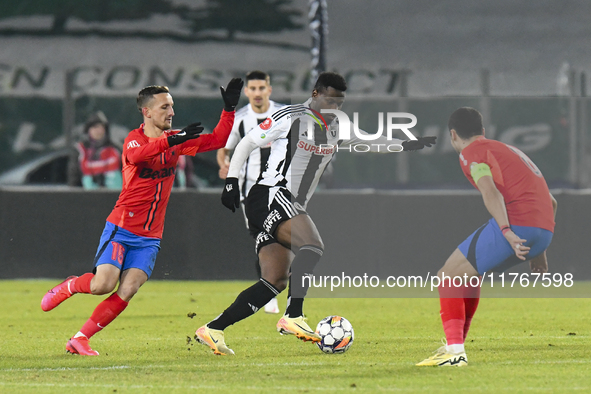 Mamadou THIAM is in action during the Superliga match between Universitatea Cluj and FCSB at Cluj Arena in Cluj, Romania, on November 10, 20...