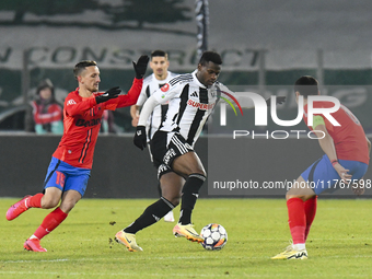 Mamadou THIAM is in action during the Superliga match between Universitatea Cluj and FCSB at Cluj Arena in Cluj, Romania, on November 10, 20...