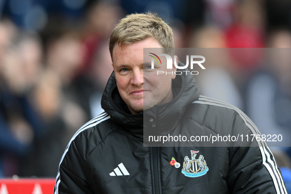 Eddie Howe is the manager of Newcastle United during the Premier League match between Nottingham Forest and Newcastle United at the City Gro...