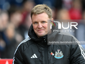 Eddie Howe is the manager of Newcastle United during the Premier League match between Nottingham Forest and Newcastle United at the City Gro...