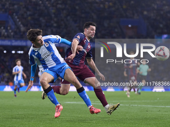 Xeber Alkain of SD Eibar competes for the ball with Rafa Obrador of RC Deportivo de La Coruna during the LaLiga Hypermotion match between RC...