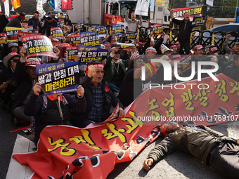 Hundreds of farmers, organized by the Korea Advanced Farmers Federation, gather in front of the National Assembly in Yeouido for the Farmers...