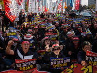 Hundreds of farmers, organized by the Korea Advanced Farmers Federation, gather in front of the National Assembly in Yeouido for the Farmers...