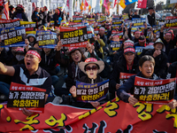 Hundreds of farmers, organized by the Korea Advanced Farmers Federation, gather in front of the National Assembly in Yeouido for the Farmers...