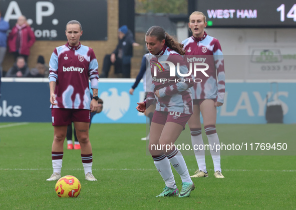 Soraya Walsh of West Ham United WFC participates in the pre-match warm-up during the Barclays FA Women's Super League soccer match between W...