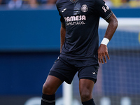 Logan Evans Costa of Villarreal CF is in action during the LaLiga EA Sports match between Villarreal CF and Deportivo Alaves at Estadio de l...