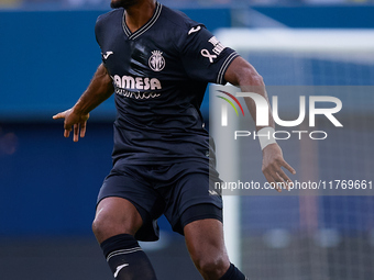 Logan Evans Costa of Villarreal CF is in action during the LaLiga EA Sports match between Villarreal CF and Deportivo Alaves at Estadio de l...