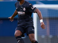 Logan Evans Costa of Villarreal CF is in action during the LaLiga EA Sports match between Villarreal CF and Deportivo Alaves at Estadio de l...