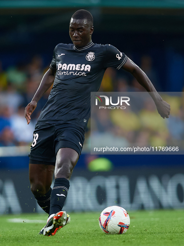 Gueye of Villarreal CF is in action during the LaLiga EA Sports match between Villarreal CF and Deportivo Alaves at Estadio de la Ceramica i...