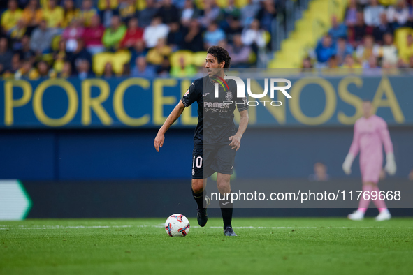 Dani Parejo of Villarreal CF is in action during the LaLiga EA Sports match between Villarreal CF and Deportivo Alaves at Estadio de la Cera...