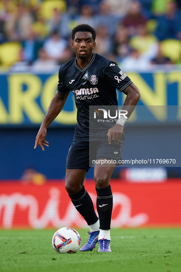 Logan Evans Costa of Villarreal CF is in action during the LaLiga EA Sports match between Villarreal CF and Deportivo Alaves at Estadio de l...