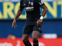 Logan Evans Costa of Villarreal CF is in action during the LaLiga EA Sports match between Villarreal CF and Deportivo Alaves at Estadio de l...