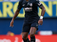 Logan Evans Costa of Villarreal CF is in action during the LaLiga EA Sports match between Villarreal CF and Deportivo Alaves at Estadio de l...