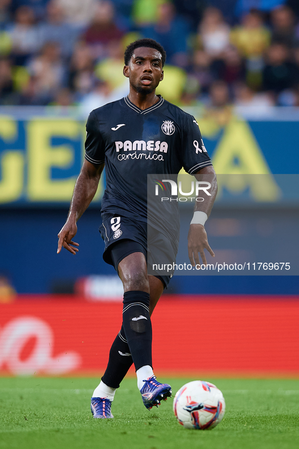 Logan Evans Costa of Villarreal CF is in action during the LaLiga EA Sports match between Villarreal CF and Deportivo Alaves at Estadio de l...