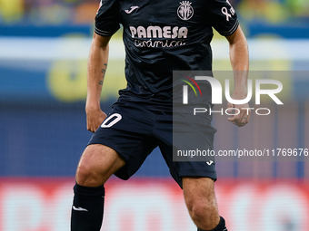 Dani Parejo of Villarreal CF is in action during the LaLiga EA Sports match between Villarreal CF and Deportivo Alaves at Estadio de la Cera...