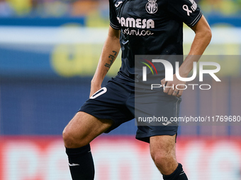 Dani Parejo of Villarreal CF is in action during the LaLiga EA Sports match between Villarreal CF and Deportivo Alaves at Estadio de la Cera...