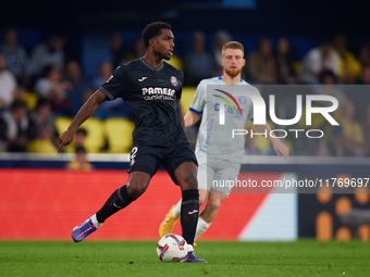 Logan Evans Costa of Villarreal CF is in action during the LaLiga EA Sports match between Villarreal CF and Deportivo Alaves at Estadio de l...