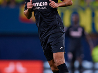 Raul Albiol of Villarreal CF is in action during the LaLiga EA Sports match between Villarreal CF and Deportivo Alaves at Estadio de la Cera...